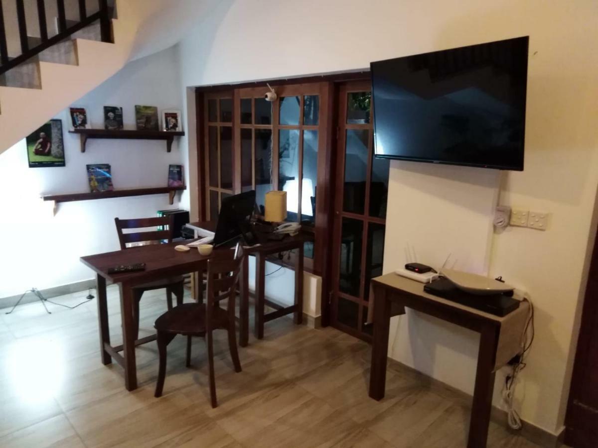 Lija Residence Negombo Extérieur photo