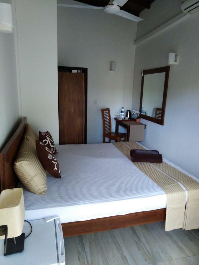 Lija Residence Negombo Extérieur photo
