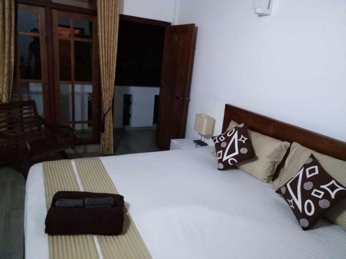 Lija Residence Negombo Extérieur photo